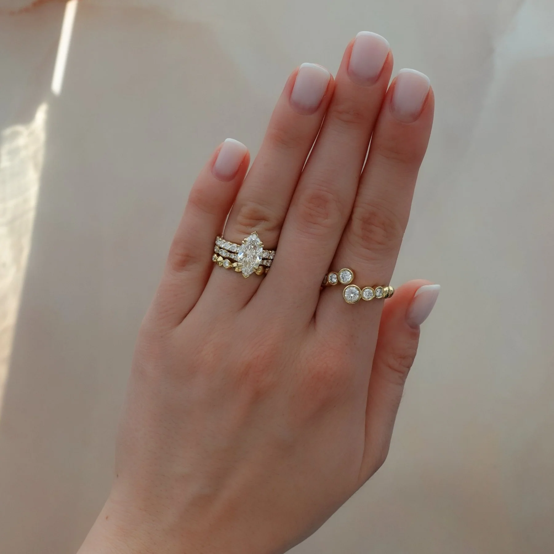 Alternating Bubble Eternity Band - Image 2