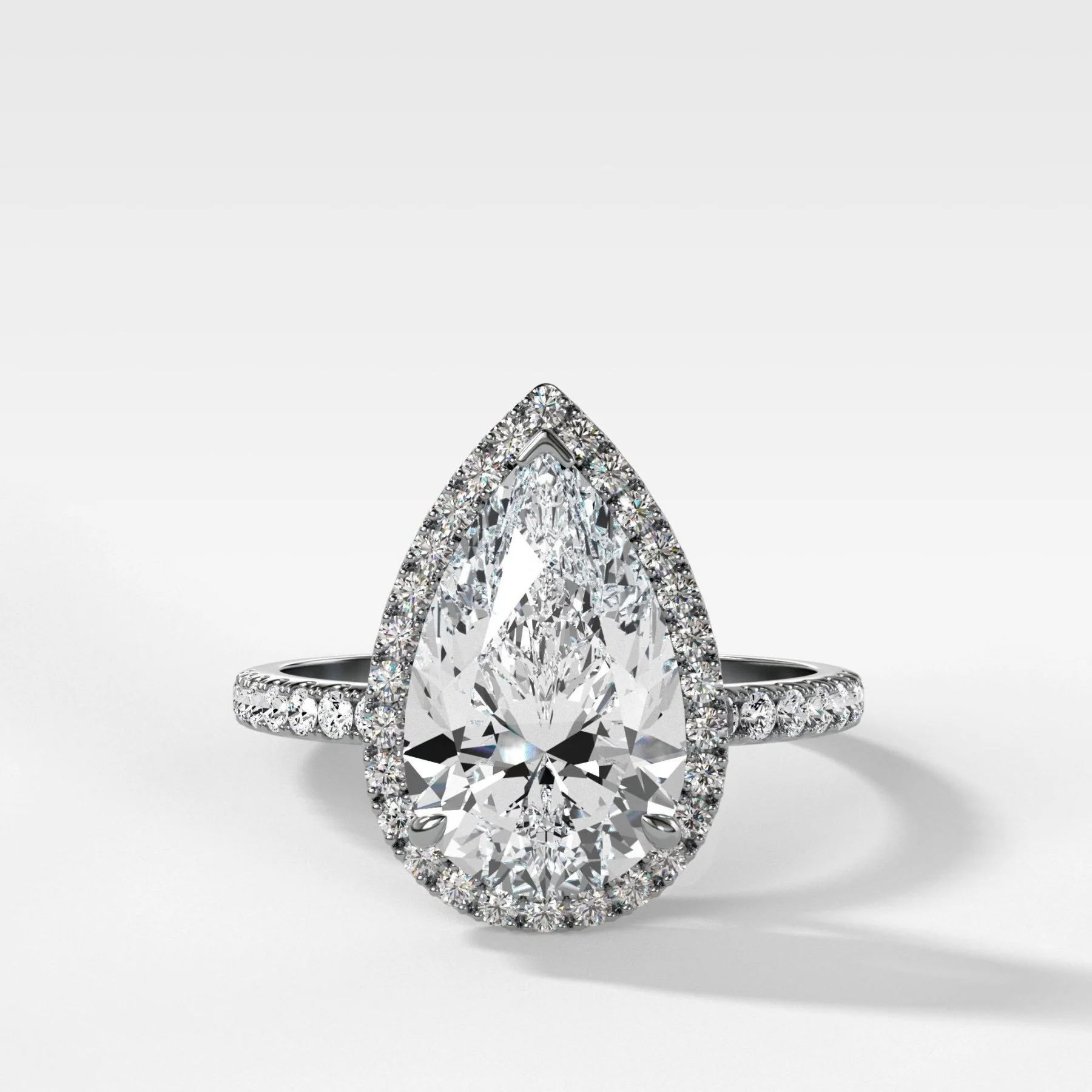 Aurora Pavé Halo Ring With Pear Cut - Image 3