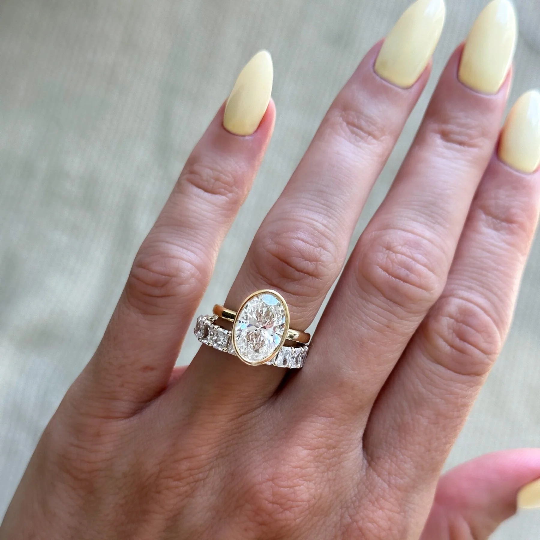 Penumbra Bezel Set Engagement Ring With Oval Cut - Image 9