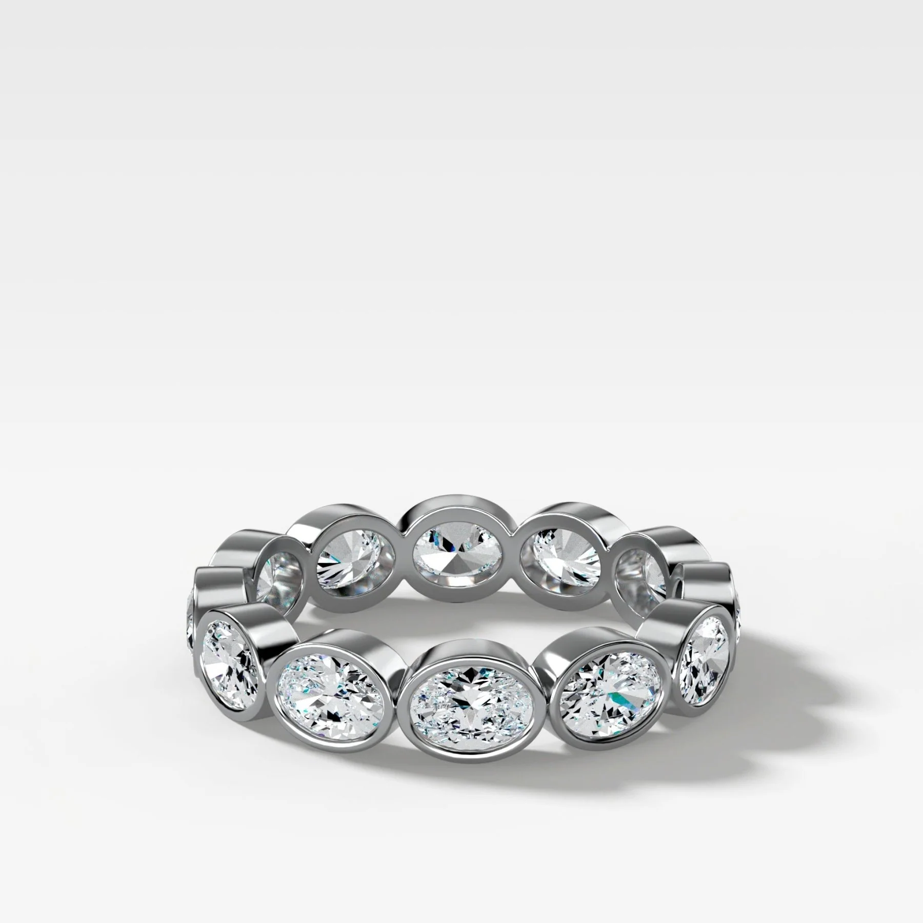 Midi Bezel Set Eternity Band With East West Oval Cuts - Image 4
