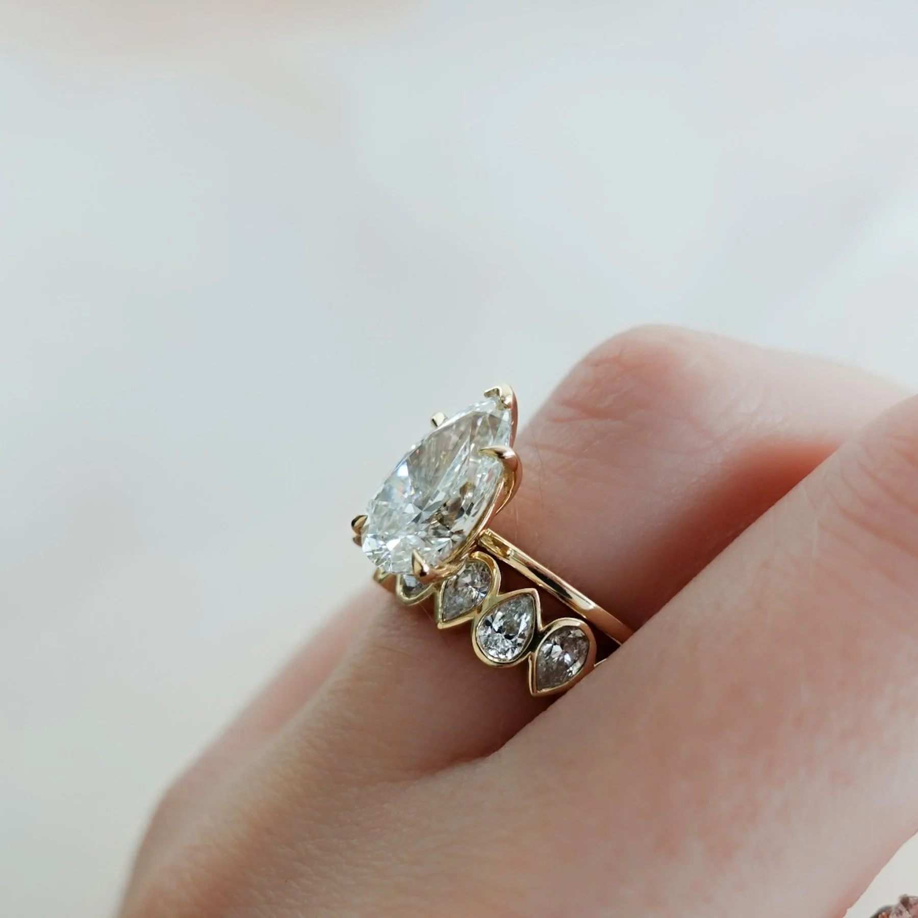 Midi Bezel Set Eternity Band With Alternating Pear Cuts - Image 6
