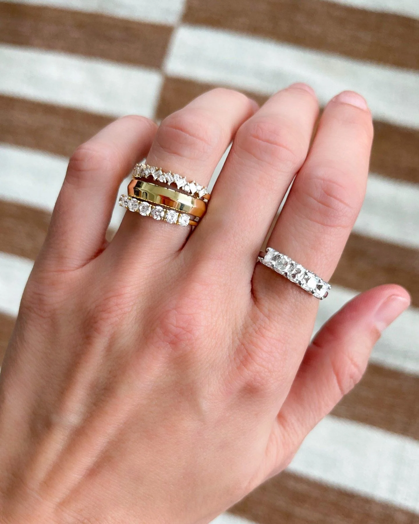 Claw Diamond Wedding Band: Standard Seven Stones - Image 4