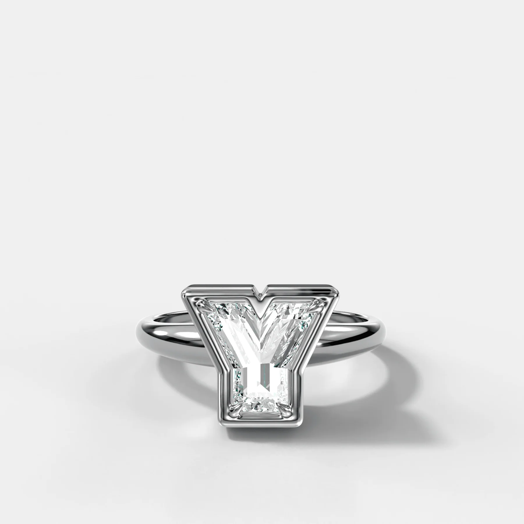 Club Diamond Initial Ring - Letter Y - Image 3