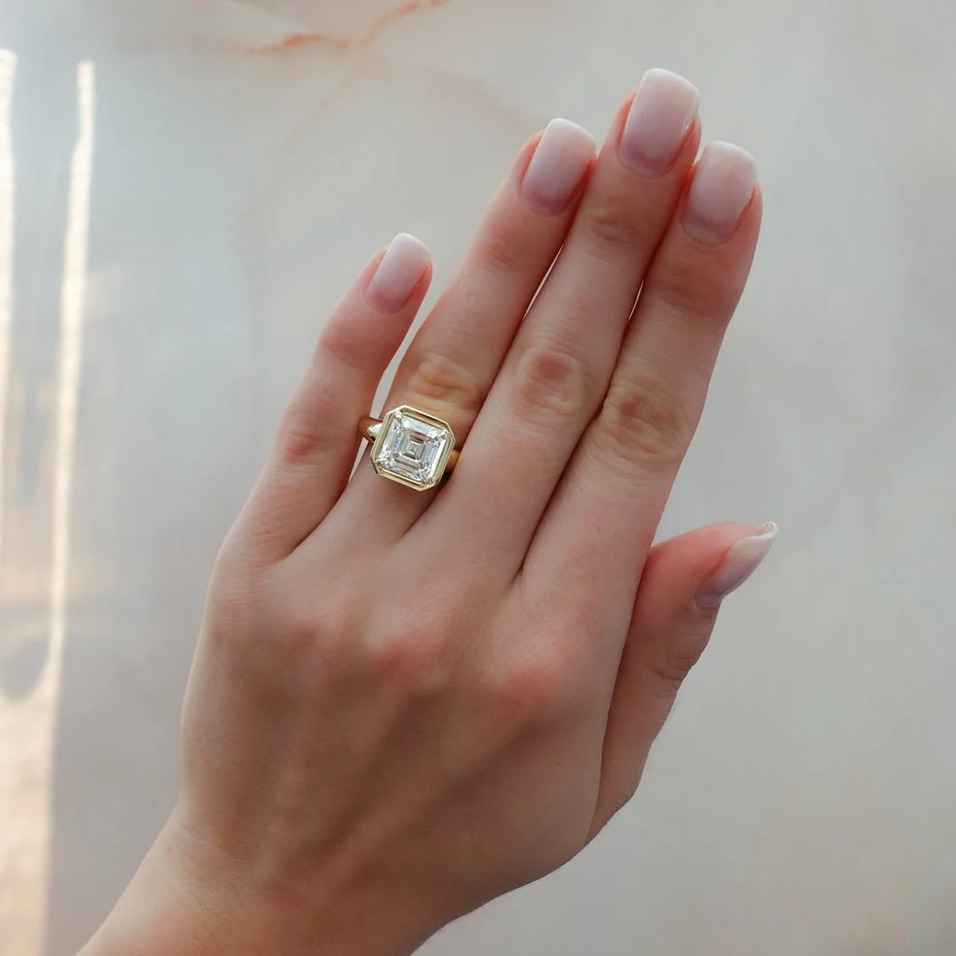 Club Engagement Ring with 4.90ct Lab Grown Asscher Cut Diamond - Image 2