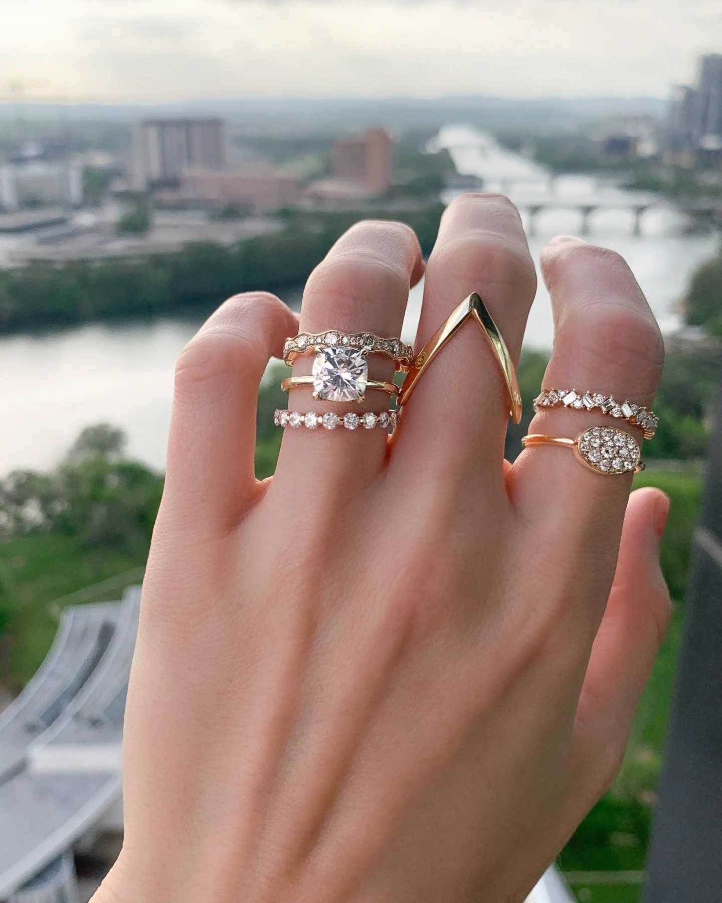 Cluster Signet Diamond Stacker - Image 2