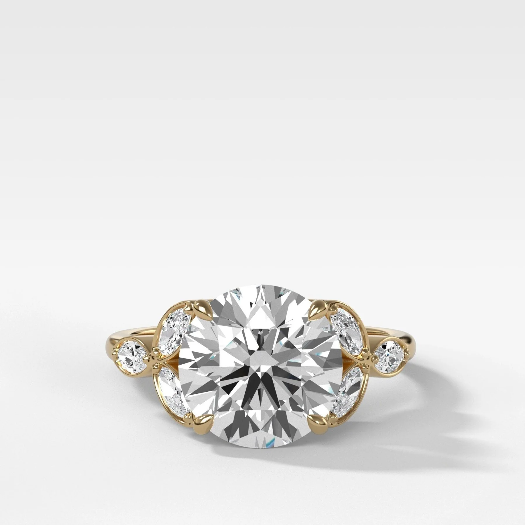 Laurel Engagement Ring With Round Cut Diamond