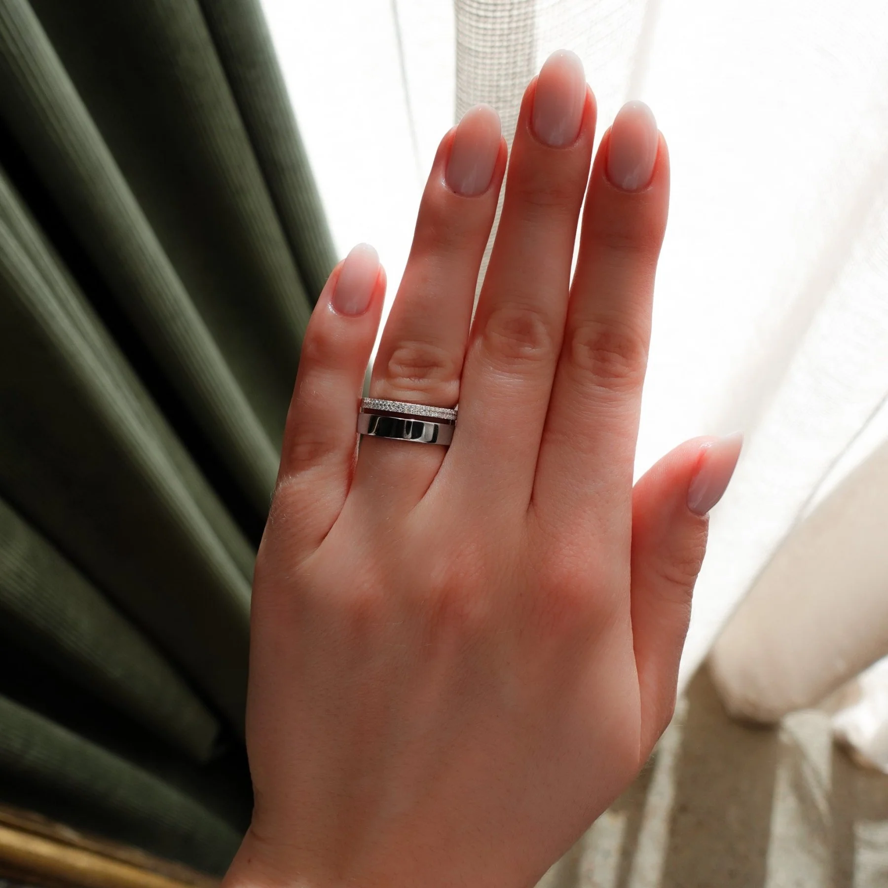 Orion Pavé Combo Wedding Band - Image 2