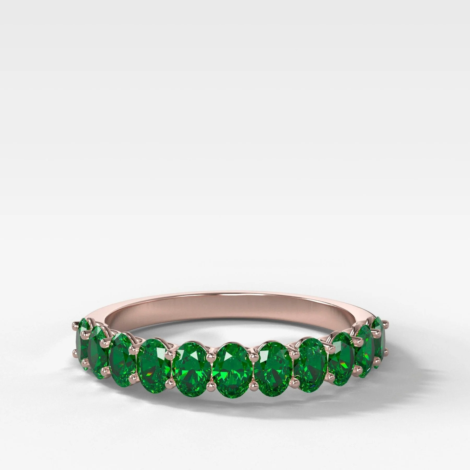 Petite Shared Prong Wedding Band with Green Emerald Oval Gemstones - Image 4
