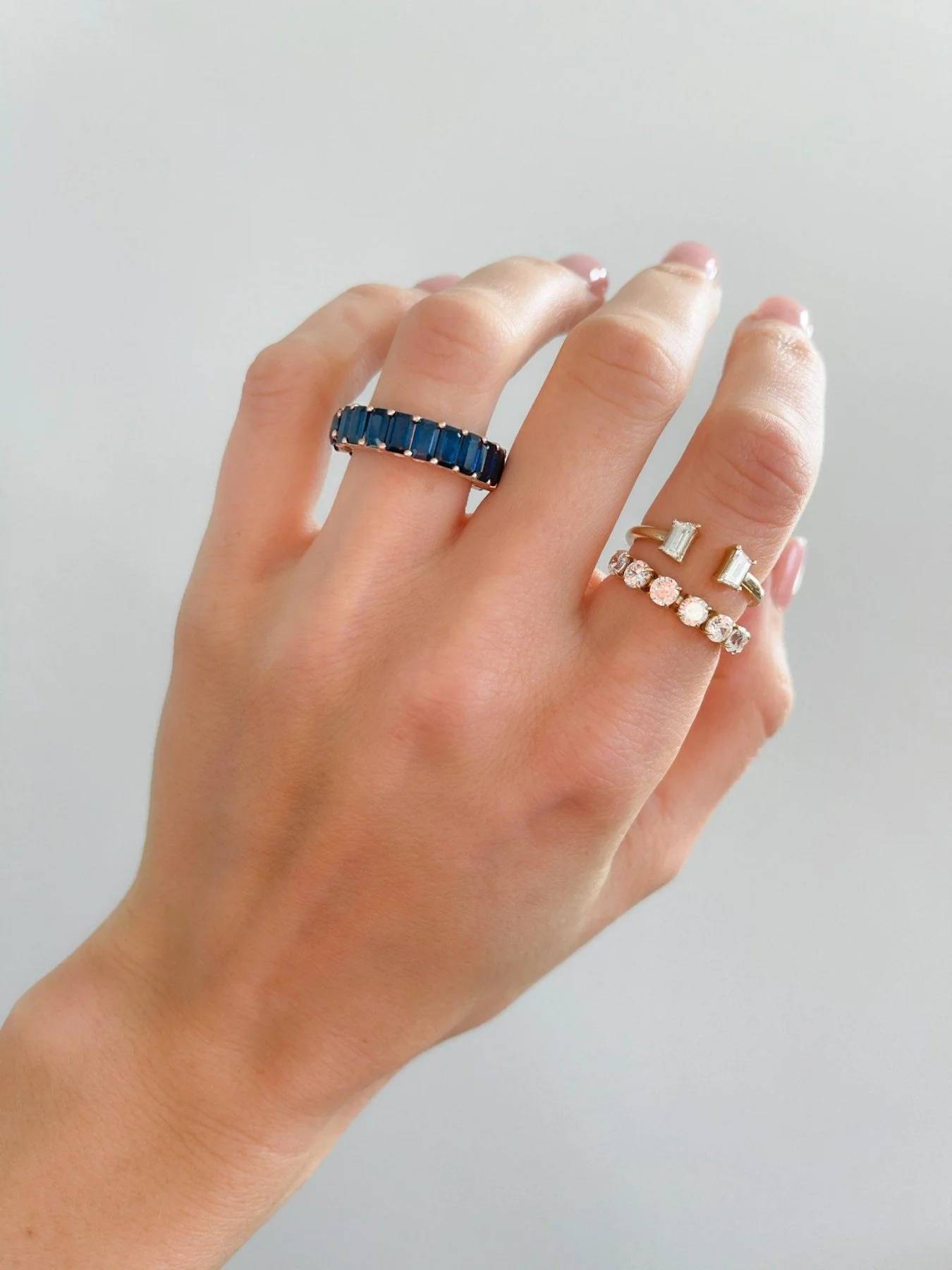 Reversible Blue Sapphire Eternity Band - Image 4