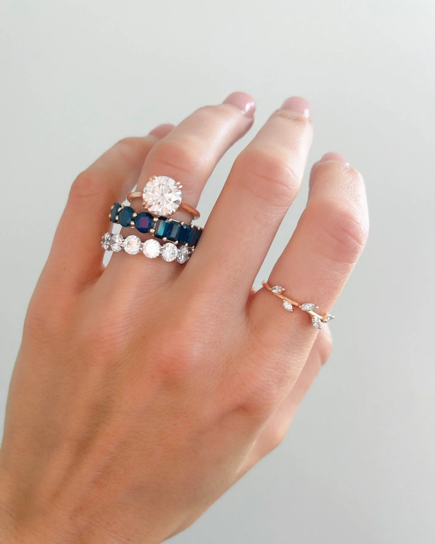 Reversible Blue Sapphire Eternity Band - Image 5
