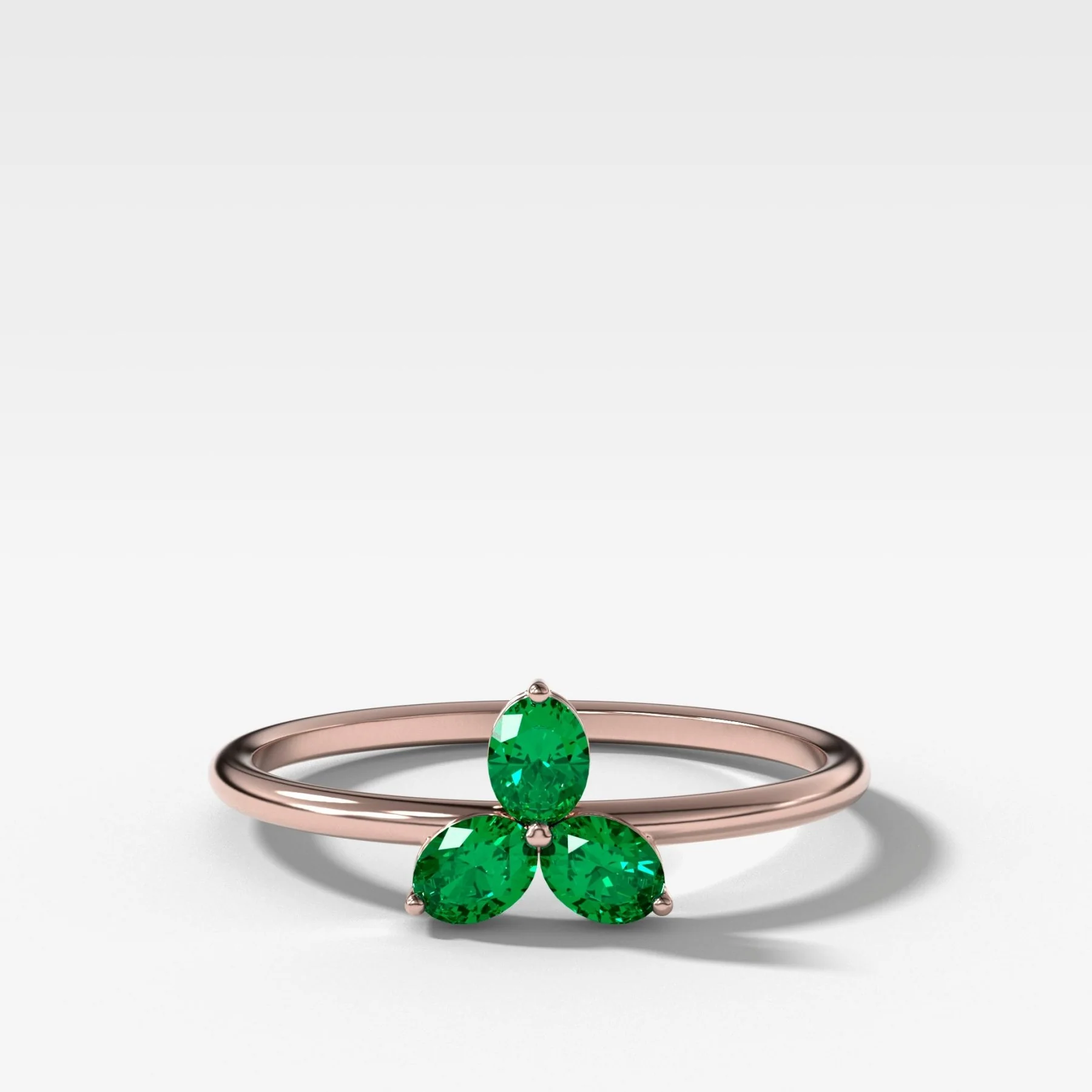 Shamrock Ring with Green Emerald Ovals - Image 3
