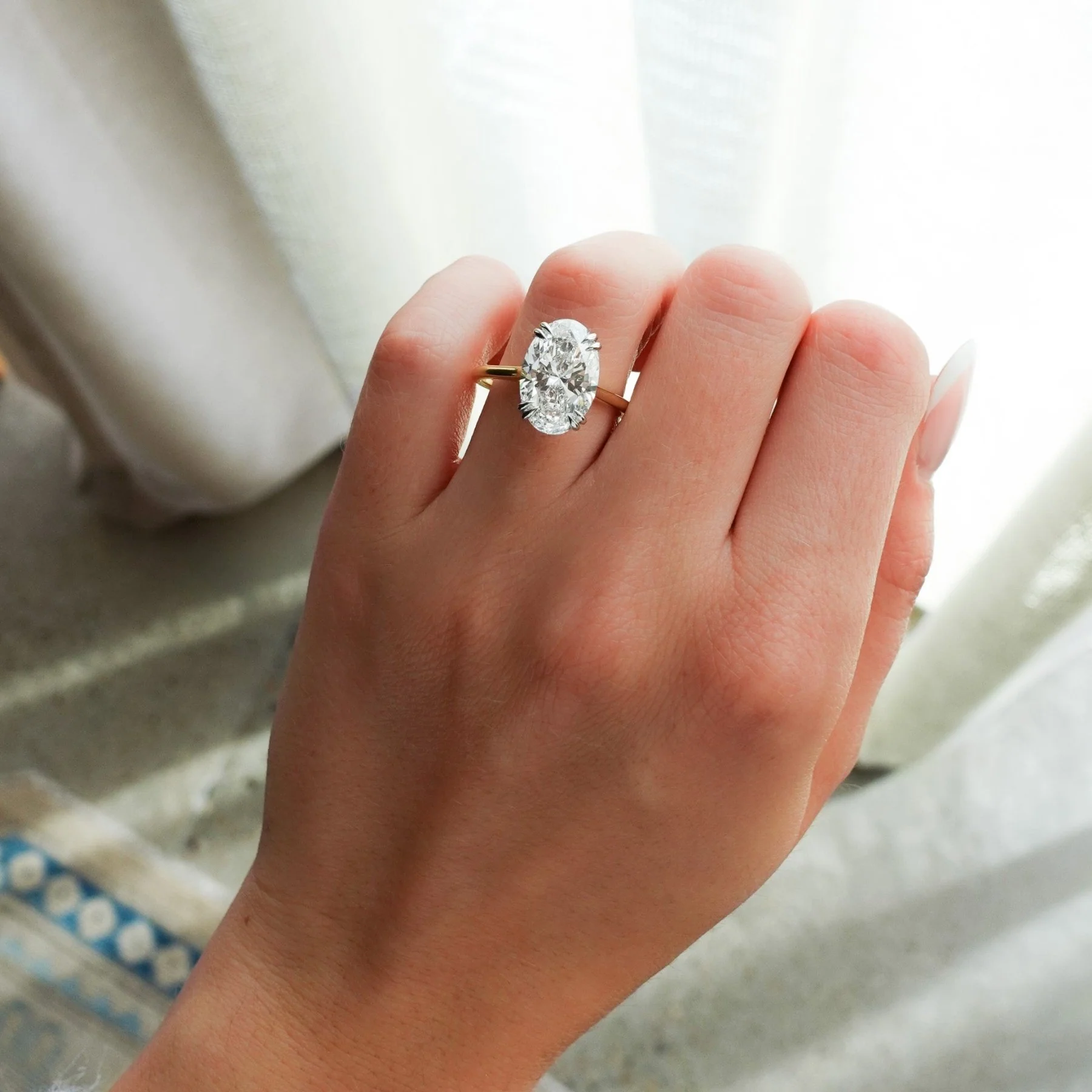 Signature Cathedral Solitaire Engagement Ring With 5.08ct Lab Grown Oval Cut Diamond - Image 4